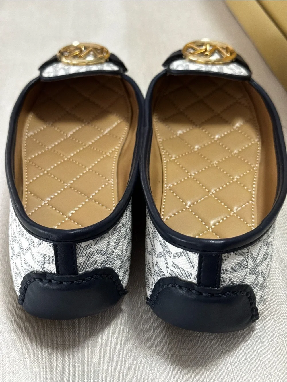Michael Kors Lillie Moc MK Signature White Navy Flats Women’s Size 7